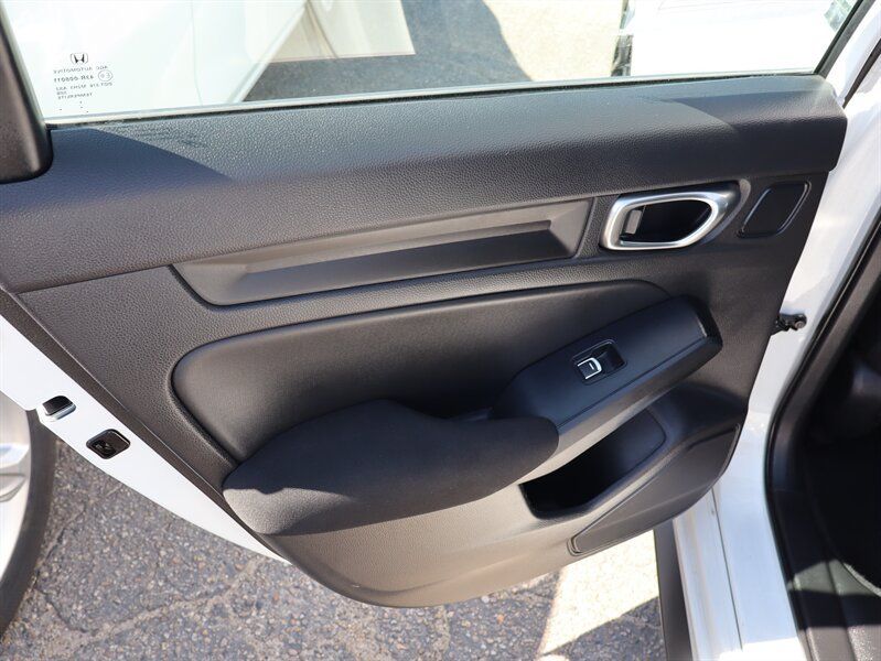 Used 2023 Honda Civic Sport image 21