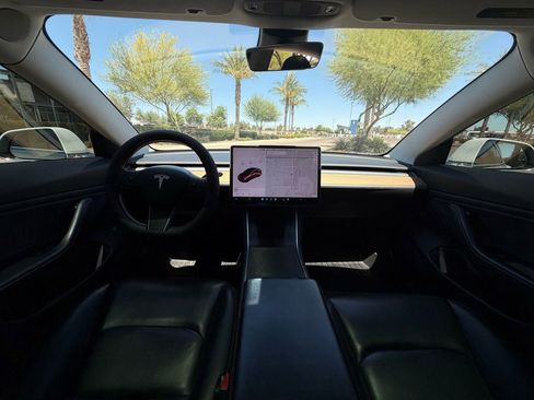 Used 2020 Tesla Model 3 Long Range AWD/4WD image 11