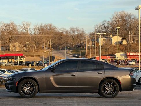 Used 2018 Dodge Charger GT image 6