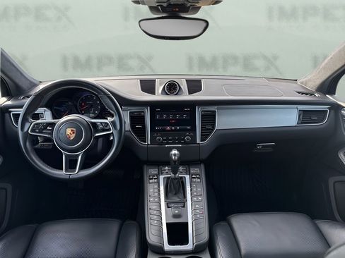 Used 2017 Porsche Macan Turbo image 15