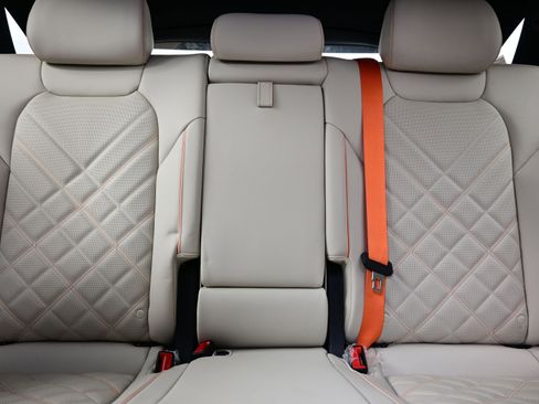 New 2026 Genesis GV70 3.5T Sport Prestige image 10