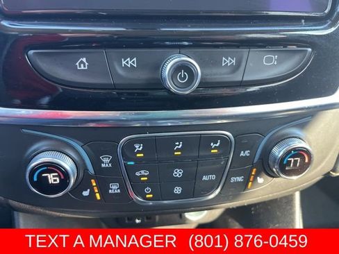 Used 2021 Chevrolet Traverse LT AWD/4WD image 25