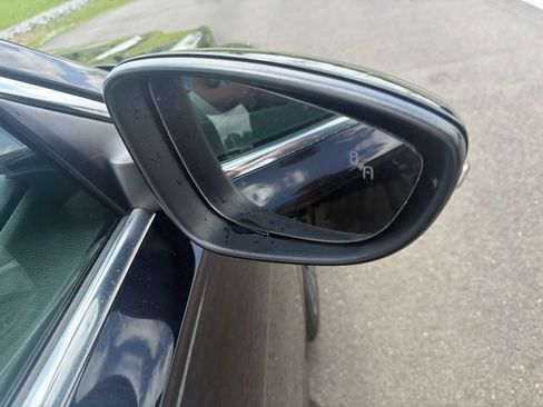 Used 2022 Volkswagen Passat 2.0T SE FWD image 6