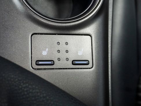 Used 2023 Toyota Camry SE image 18