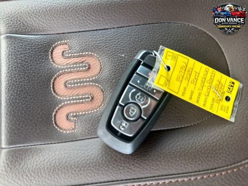 Used 2025 Ford Expedition Max King Ranch AWD/4WD image 30
