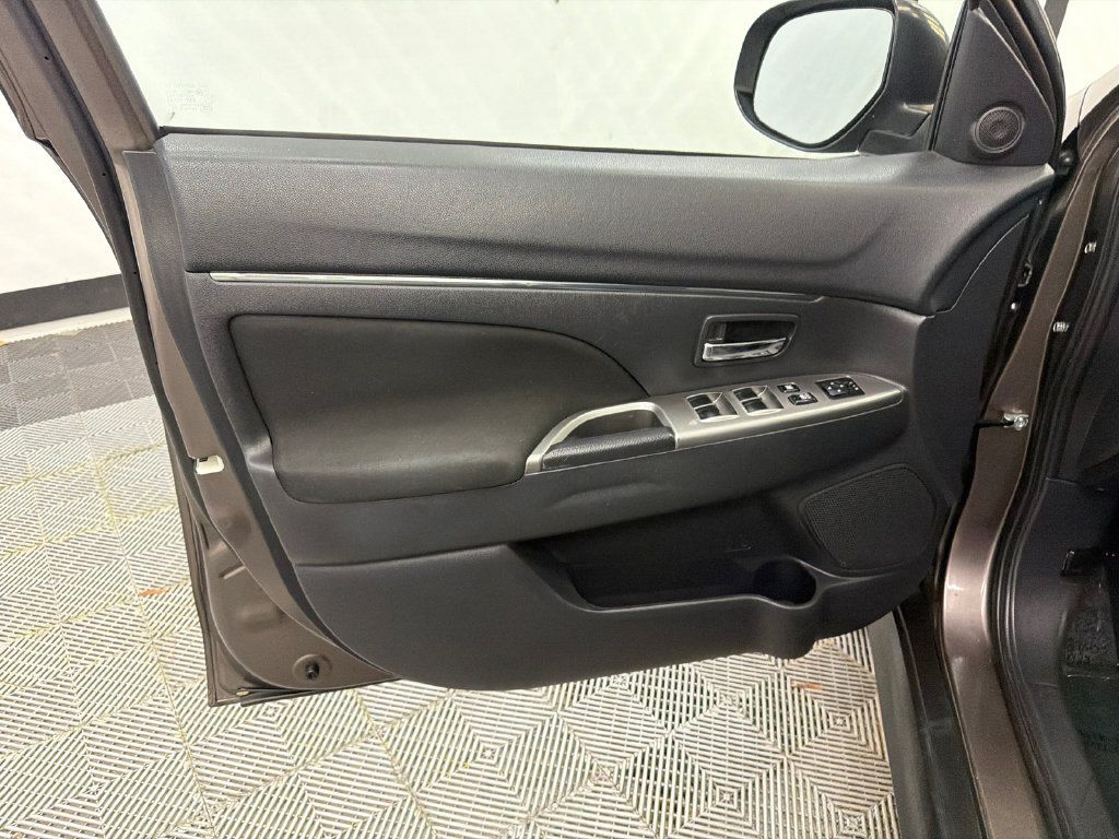 Used 2019 Mitsubishi Outlander Sport ES FWD image 10