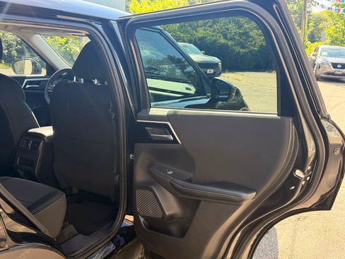Used 2022 Mitsubishi Outlander ES AWD/4WD image 24