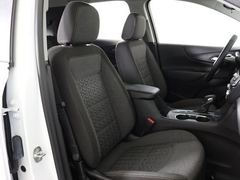 Used 2024 Chevrolet Equinox LT AWD/4WD image 32