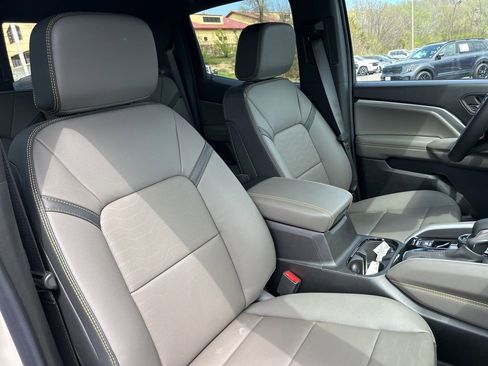 New 2026 Chevrolet Colorado ZR2 w/ Technology Package AWD/4WD image 49