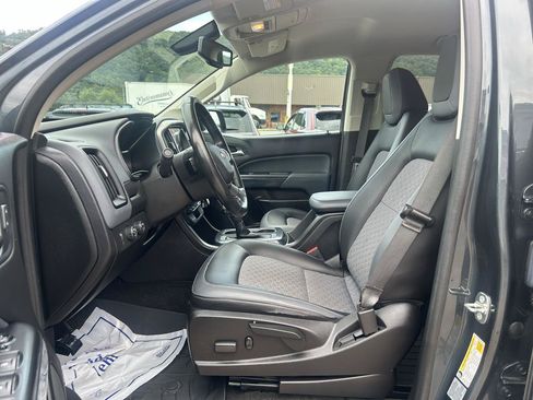 Used 2017 Chevrolet Colorado Z71 AWD/4WD image 14
