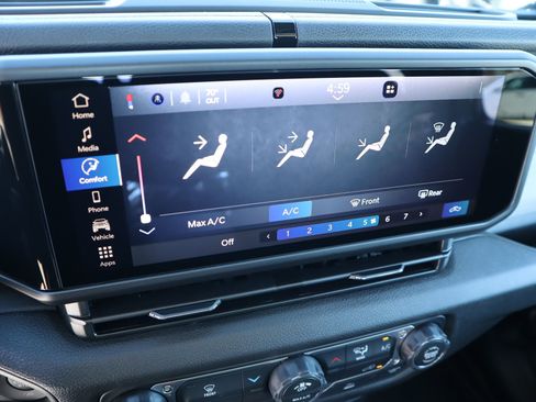 New 2026 Jeep Gladiator Sport AWD/4WD image 6