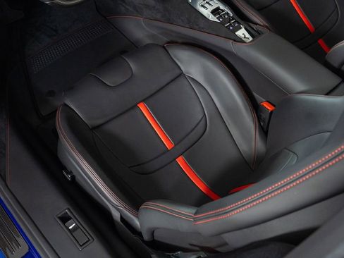 Used 2022 Ferrari SF90 Spider image 46