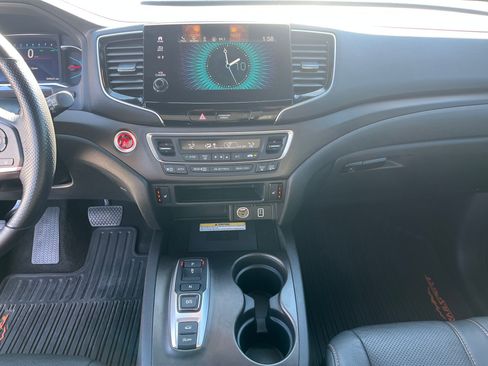 Used 2022 Honda Pilot TrailSport image 37