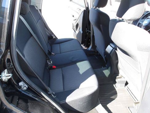 Used 2016 Subaru Forester 2.5i AWD/4WD image 12