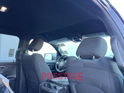 Used 2025 RAM 1500 Big Horn AWD/4WD image 24