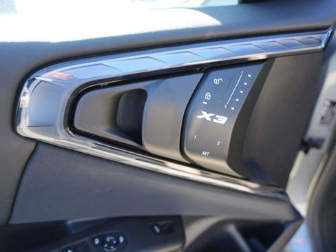 Used 2025 BMW X3 xDrive30i w/ Convenience Package image 14