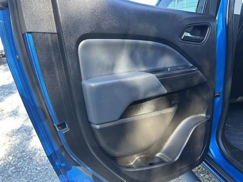 Used 2021 Chevrolet Colorado Z71 w/ Safety Package image 23