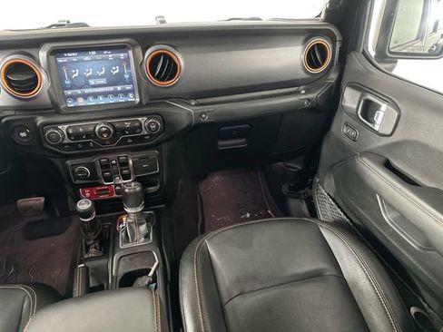 Used 2022 Jeep Gladiator Mojave w/ Cold Weather Group AWD/4WD image 27