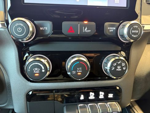 New 2026 RAM 1500 Express AWD/4WD image 25