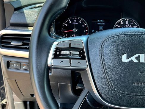 Certified 2022 Kia Telluride EX w/ EX Premium Package FWD image 13