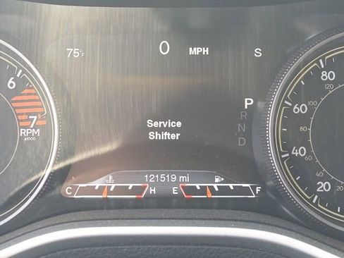 Used 2017 Jeep Cherokee Trailhawk AWD/4WD image 45
