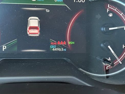 Used 2024 Toyota RAV4 XLE FWD image 25