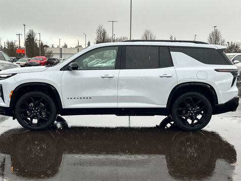 Used 2026 Chevrolet Traverse RS image 7