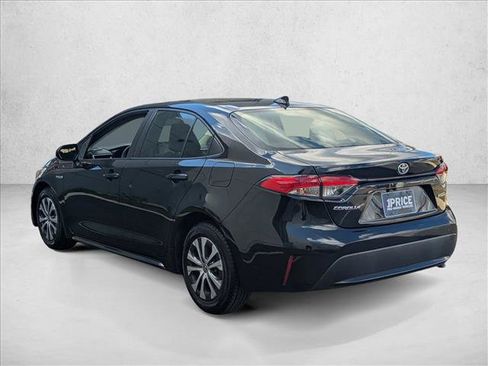Used 2020 Toyota Corolla LE image 7