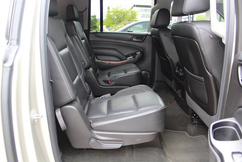 Used 2016 Chevrolet Suburban LTZ AWD/4WD image 32