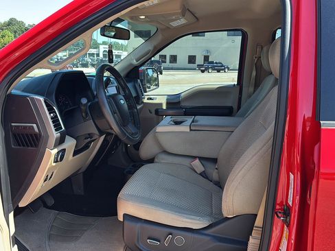 Used 2016 Ford F150 XLT w/ Equipment Group 302A Luxury RWD image 10