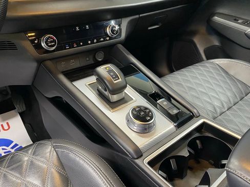 Used 2023 Mitsubishi Outlander SEL image 30