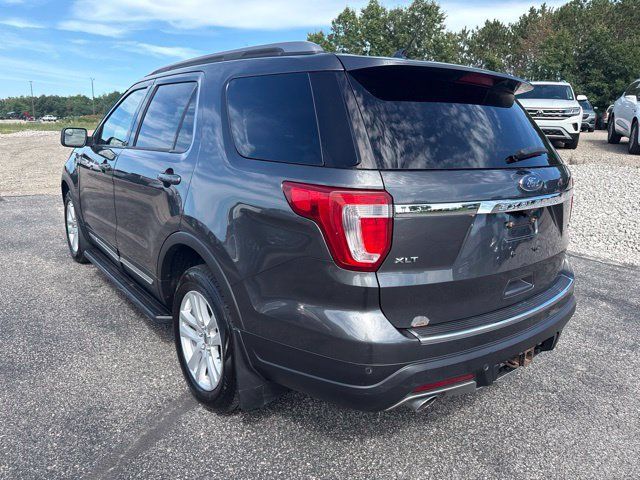 Used 2018 Ford Explorer XLT w/ Equipment Group 202A AWD/4WD image 8