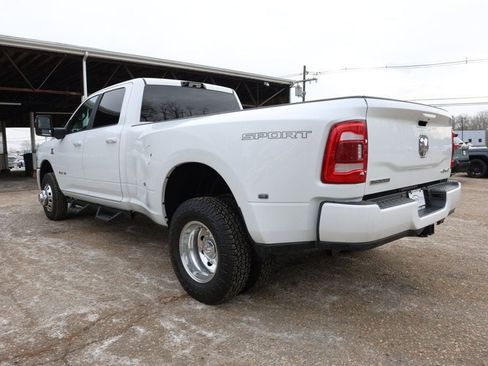 Used 2023 RAM 3500 Big Horn w/ Level 1 Equipment Group image 3