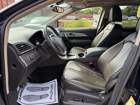 Used 2011 Lincoln MKX AWD w/ 102A Rapid Spec Order Code image 15