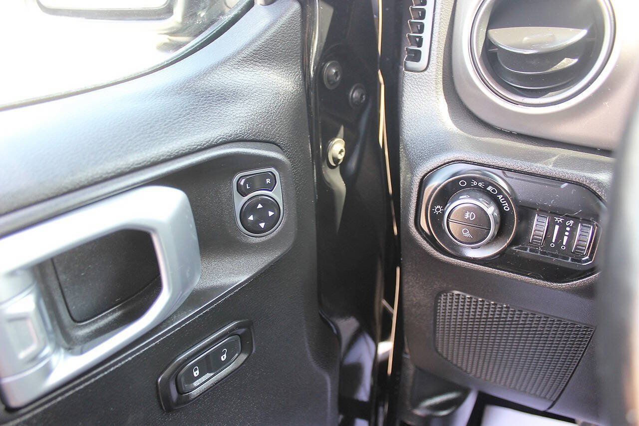 Used 2020 Jeep Gladiator Sport w/ Quick Order Package 24S AWD/4WD image 22