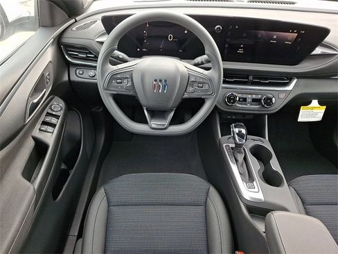 New 2026 Buick Envista Preferred image 7