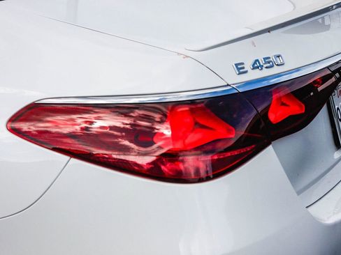 Used 2024 Mercedes-Benz E 450 4MATIC Sedan image 8