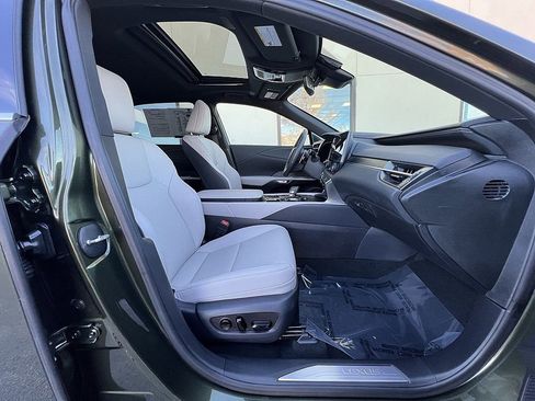 Certified 2025 Lexus RX 350 Premium image 28