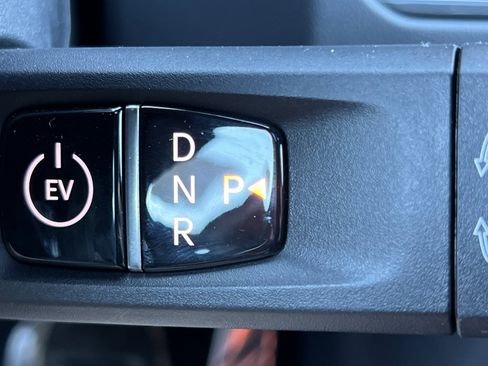 Certified 2025 Kia EV9 GT-Line image 23