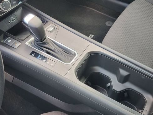 Certified 2025 Nissan Kicks S image 18