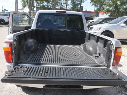 Used 2002 MAZDA B-Series Pickup 2WD Cab Plus B3000 image 24