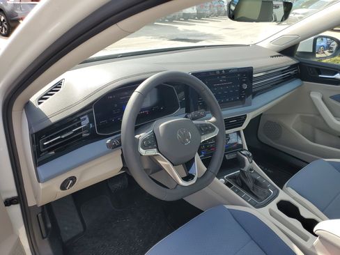 New 2025 Volkswagen Jetta SE image 15