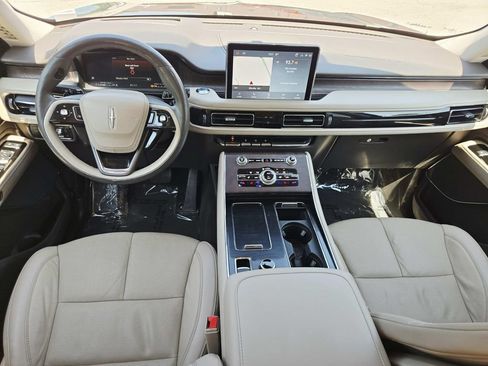 Used 2022 Lincoln Aviator Reserve w/ Equipment Group 201A AWD/4WD image 10