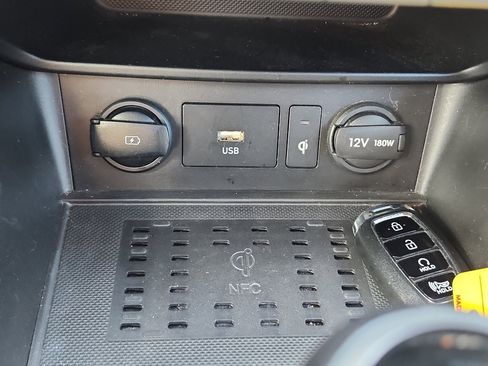 Used 2023 Hyundai Kona SEL w/ Convenience Package image 26