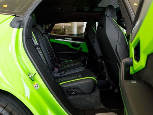 Used 2025 Lamborghini Urus SE image 35