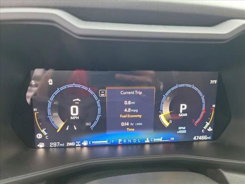 Used 2024 Chevrolet Colorado Trail Boss w/ Technology Package image 18