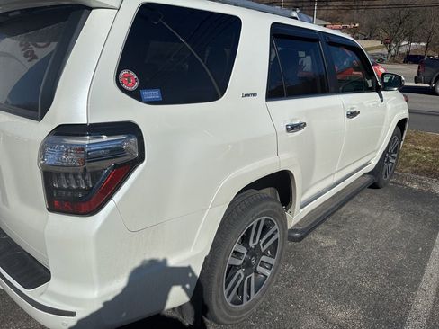 Used 2023 Toyota 4Runner Limited image 3