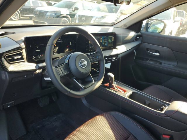 New 2026 Nissan Kicks SR w/ Cold Weather Package AWD/4WD image 7
