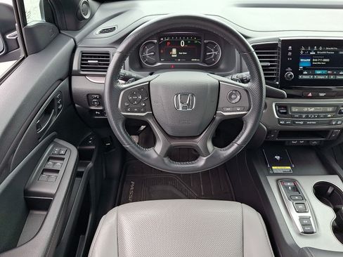 Certified 2024 Honda Passport EX-L image 11