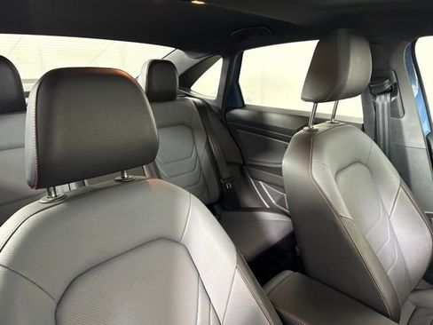 Used 2025 Volkswagen Jetta GLI Autobahn image 27